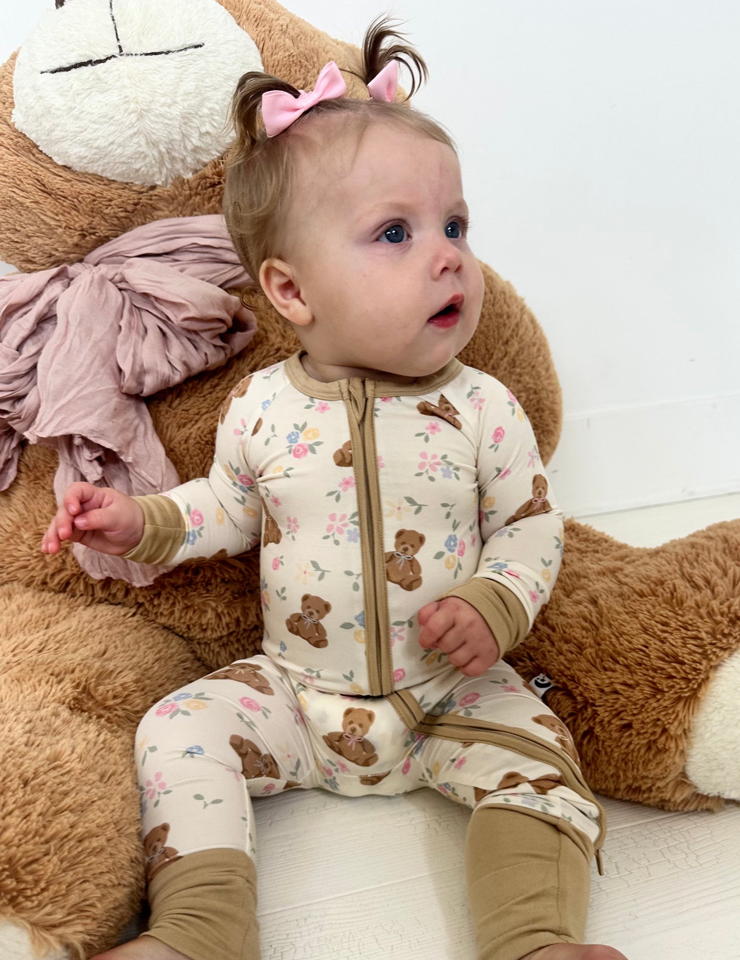 Teddy in Bloom - Zipper Footie Pajamas